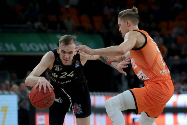 尔加斯的高 尔加斯的高